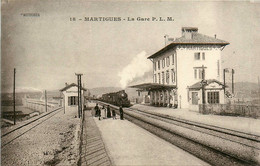 Martigues * La Gare PLM * Arrivée Du Train * Ligne Chemin De Fer - Martigues
