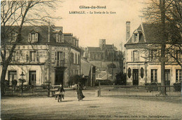 Lamballe * La Sortie De La Gare * Hôtel Du Commerce JEGU * Café Hôtel De La Gare - Lamballe