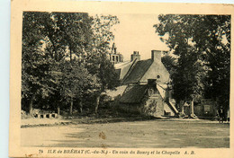 Ile De Bréhat * Un Coin Du Bourg Et La Chapelle - Ile De Bréhat