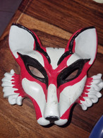 Petit Masque En Forme De Renard Ou Loup - Carnaval