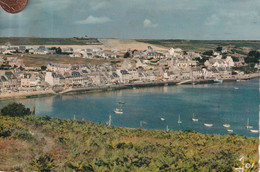 29 - Carte Postale Semi Moderne Dentelée De  CAMARET    Vue Aérienne - Camaret-sur-Mer