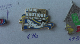 STADE NAUTIQUE DEPARTEMENTAL MAURICE HERZOG MENNECY - Schwimmen