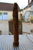 VIERGE EN BOIS SCULPTE OEUVRE NAIVE HAUTEUR 48 CM. ART NAIF - Religieuze Kunst