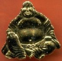 BOUDDHA - RELIEF DORE - 3D - 3,5cm / 3,5cm - (31) - Personnes Célèbres