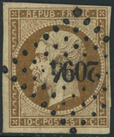 Obl. N°9 10c Bistre-jaune, Petite Marge à Droite - B - 1852 Louis-Napoléon