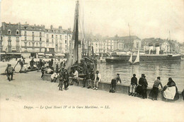 Dieppe * Le Quai Henri IV Et La Gare Maritime * Bateau Navire - Dieppe