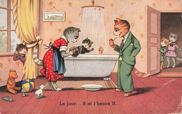 CP Souple Le Jour B Et L'heure H - Chats Habillés - Le Bain - M D Paris - Gekleidete Tiere