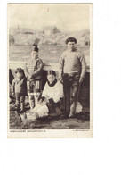 Cpa - GRØNLANDSK FANGERFAMILIE - FAMILLE DE PRISONNIERS DU GROENLAND - 1934 - - Greenland