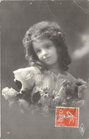Fille Avec Des Fleurs, 1912 - Other & Unclassified