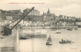 50 , GRANVILLE , Le Port , Remorquage D'une Bouée , * 411 97 - Granville