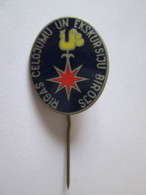 Insigne Vintage Lettonie/Riga Vers 1970/Latvia/Riga Vintage Badge Around 1970 - Associations