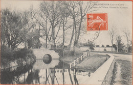 D41 - MARCHENOIR - LE FOSSÉ DE VILLE ET L'ENTRÉE DU CHÂTEAU - Hommes Et Jeunes Garçons Sur Le Pont - Marchenoir