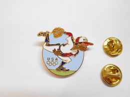 Superbe Pin's En EGF , JO Jeux Olympiques USA  , Baseball - Jeux Olympiques