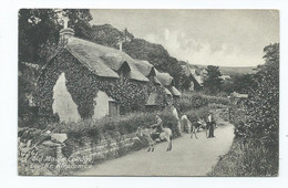 Devon.  Postcard Ilfracombe Twiss Brothers Old Maid's Cottage Posted Downey Head Die 1a 1911 Animated - Ilfracombe