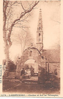 LANDEVENEC ( 29 ) - Clocher Et Arc De Triomphe - Landévennec