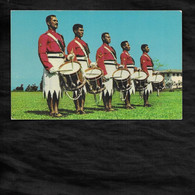DRUMMERS. THE FIJI MILITARY FORCES BAND IN THEIR SCARLET JACKETS.... - Fidji