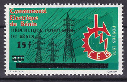 BENIN 1985 MICHEL 405 15F /40F - COMMUNAUTE ELECTRIQUE DU BENIN ELECTRICITY ENERGY - OVERPRINT SURCHARGE OVERPRINTED MNH - Bénin – Dahomey (1960-...)