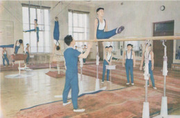 North Korea - Pyongyang - Salle De Gimnastique Du Palais Des Eleves Et Des Enfants - Korea (Nord)