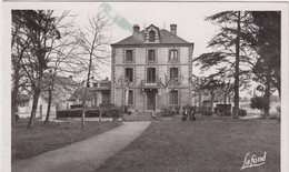 ANDREZIEUX LA MAIRIE ET LE PARC CPSM 9X14 TBE - Andrézieux-Bouthéon