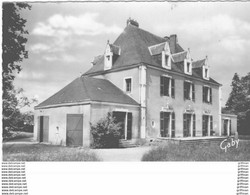 SAINT SEBASTIEN SUR LOIRE  CHATEAU DE LA JAUNAIE FACADE SUR LE PARC CPSM 9X14 TBE - Saint-Sébastien-sur-Loire