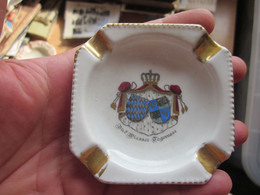 Old Porcelain Ashtray Bas Wiessee Tegernsee Heraldic Coats Of Arms Bavaria Schumann - Porcelaine