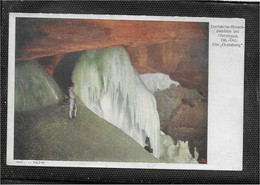 AK 0956  Obertraun - Dachstein Rieseneishöhle / Die Gralsburg - Photo Walden Um 1920 - Traun