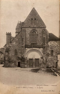 Saint Bris - La Place De L’église Du Village - Saint Bris Le Vineux