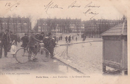 Paris Vécu Aux Tuileries Le Grand Bassin Tres Animée Petits Voiliers ,velo - Sets And Collections