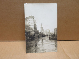 CAMBRAI (59) Carte Photo Guerre 1914-18 Rue En Ruines Animation - Cambrai