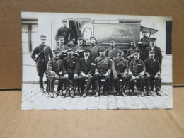 PARIS (75) Militaria Carte Photo Voiture Et Groupe Service De L'Ordinaire 19ème Escadron Train Des Equipages - Sonstige & Ohne Zuordnung