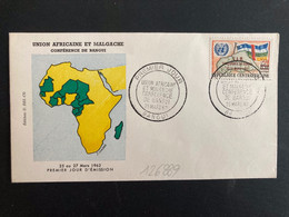 Delcampe - LETTRE CENTRAFRICAINE TP DRAPEAU U.A.M. CONFERENCE 50F Sur 85F OBL.25 MARS 62 BANGUI PRMIER JOUR - Briefe
