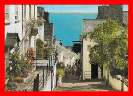 CPSM/gf  CLOVELLY (Angleterre)  Down-a-Long...O483 - Clovelly