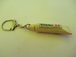 Porte-clefs Publicitaire Ancien / Hygiène/Dentifrice. GIBBS SR/Vers 1960-1970     POC536 - Llaveros