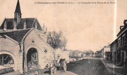CHAMPIGNY-sur-VEUDE (Indre-et-Loire) - La Chapelle Et La Place De La Poste - Attelage De Cheval - Champigny-sur-Veude