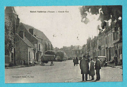 * Saint Valerien (Dép 89 - Yonne - France) * (Herrmann & Morel) Grande Rue, Animée, Oldtimer Car, Voiture, Old - Saint Valerien