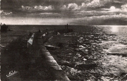 Palavas Effet De Lune Sur La Mer Et Les Jetées - Palavas Les Flots