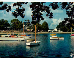 Vannes * Conleau * Le Port De Plaisance à Marée Haute * Hôtel Restaurant Le Roof - Vannes