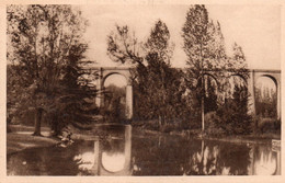 Delcampe - LUSIGNAN LE VIADUC PRIS DE LA VAU-CHIRON TBE - Lusignan