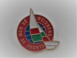 PINS  Voile Voilier Classe De Mer 93 Weisberg    / 33NAT - Zeilen