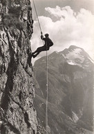 38 Alpe De Venosc CPSM GF Carte Dentelée , école D' Escalade Une Descente En Rappel Alpinisme Alpiniste - Vénosc