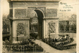 Paris * Carte Photo * 8ème * Les Fêtes De La Victoire * 14 Juillet 1919 * Militaria - Triumphbogen