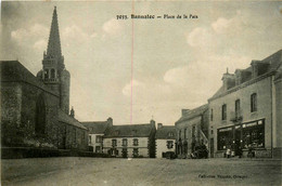 Bannalec * La Place De La Paix * Quincaillerie Moderne - Bannalec