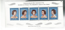 56104 ) Collection New Zealand Souvenir Sheet Silver Jubilee - Collections, Lots & Series