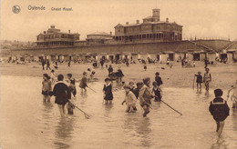 CPA - BELGIQUE - Ostende - Chalet Royal - Jeunes Pêcheurs De Crevettes - Oostende