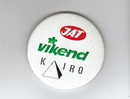 JAT Yugoslav Airlines Flight To Cairo Old Badge Pin - Tarjetas De Identificación De La Tripulación