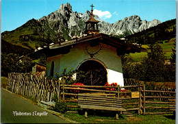 37286 - Salzburg - Filzmoos , Hubertus Kapelle , Blick Zur Bischofsmütze - Nicht Gelaufen - Filzmoos