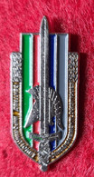 SUPER PIN'S MILITARIA ; COMMANDEMENT De La LOGISTIQUE Armée Française émail Cloisonné Argent 2,5X1,2cm - Army