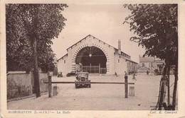 CPA - 41 - ROMORANTIN - La Halle - Vieille Voiture - Romorantin