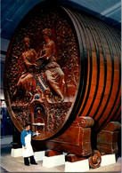 (2 J 55) France - Eperney - Le Plus Gros Tonneau Du Monde - World Largest Barrel - Vignes