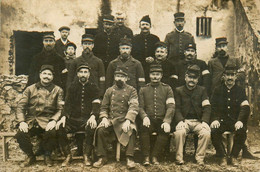 Carte Photo Militaire * Régiment Militaires Soldats Militaria * Brassards ? - Reggimenti